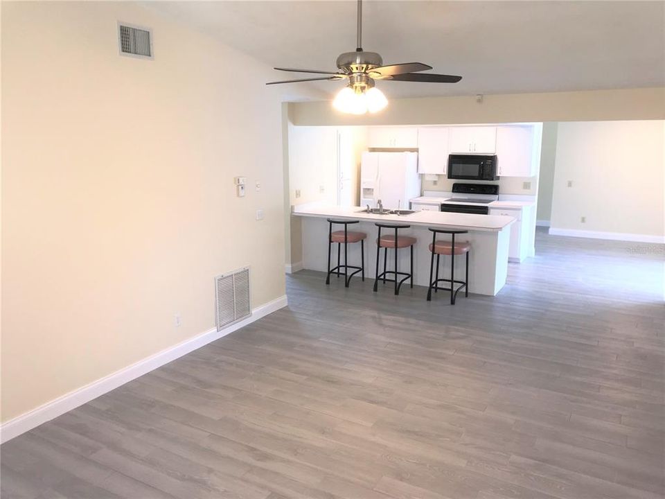 For Rent: $3,500 (3 beds, 2 baths, 1872 Square Feet)