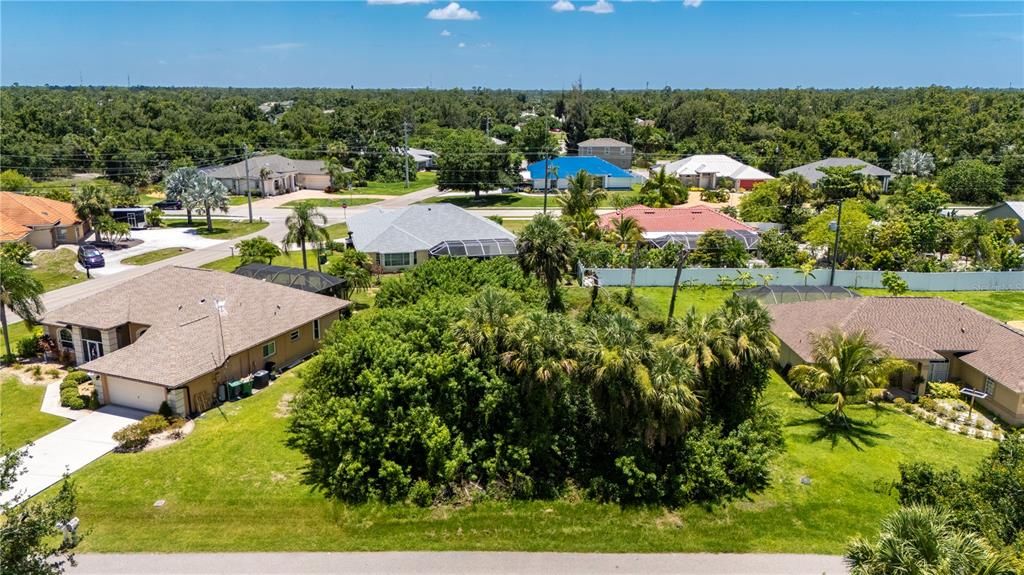 Activo con contrato: $46,500 (0.23 acres)