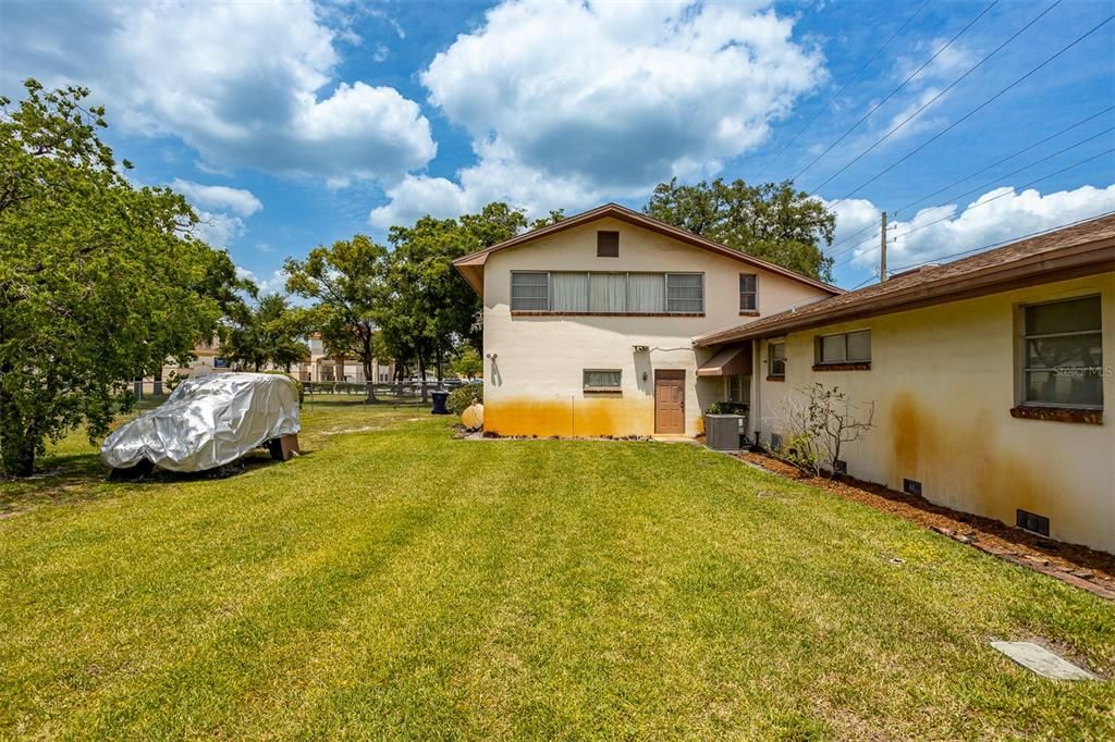 For Sale: $895,000 (3 beds, 2 baths, 2181 Square Feet)