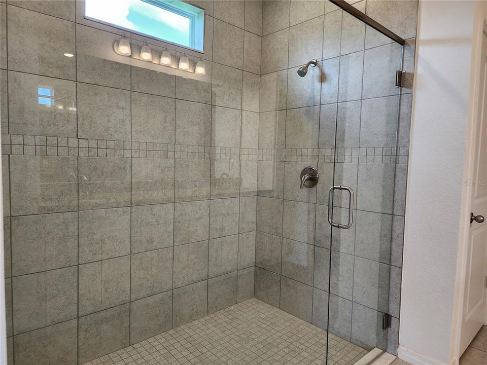 HUGE shower