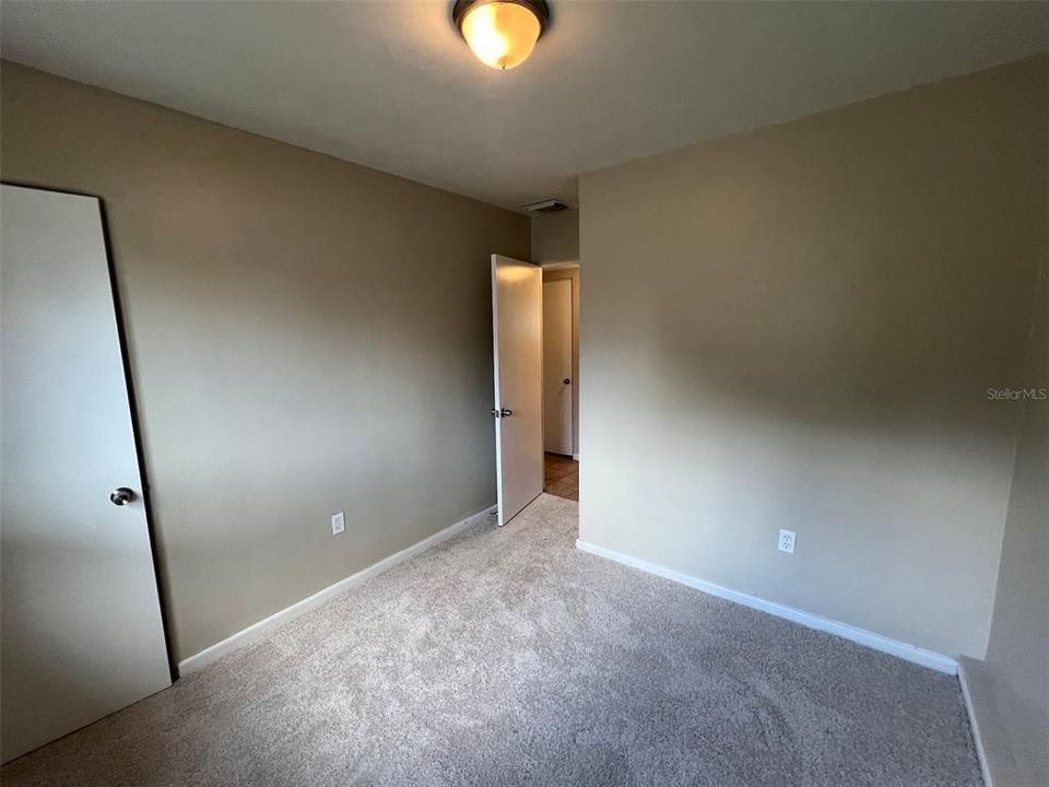 For Sale: $267,500 (3 beds, 1 baths, 1039 Square Feet)