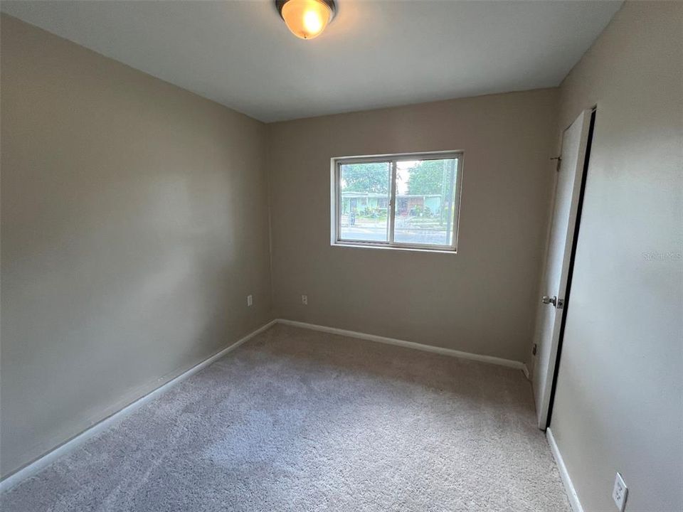 For Sale: $267,500 (3 beds, 1 baths, 1039 Square Feet)