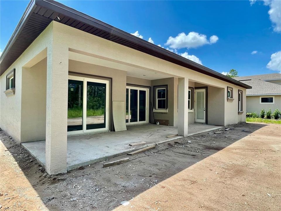 Large covered lanai area.