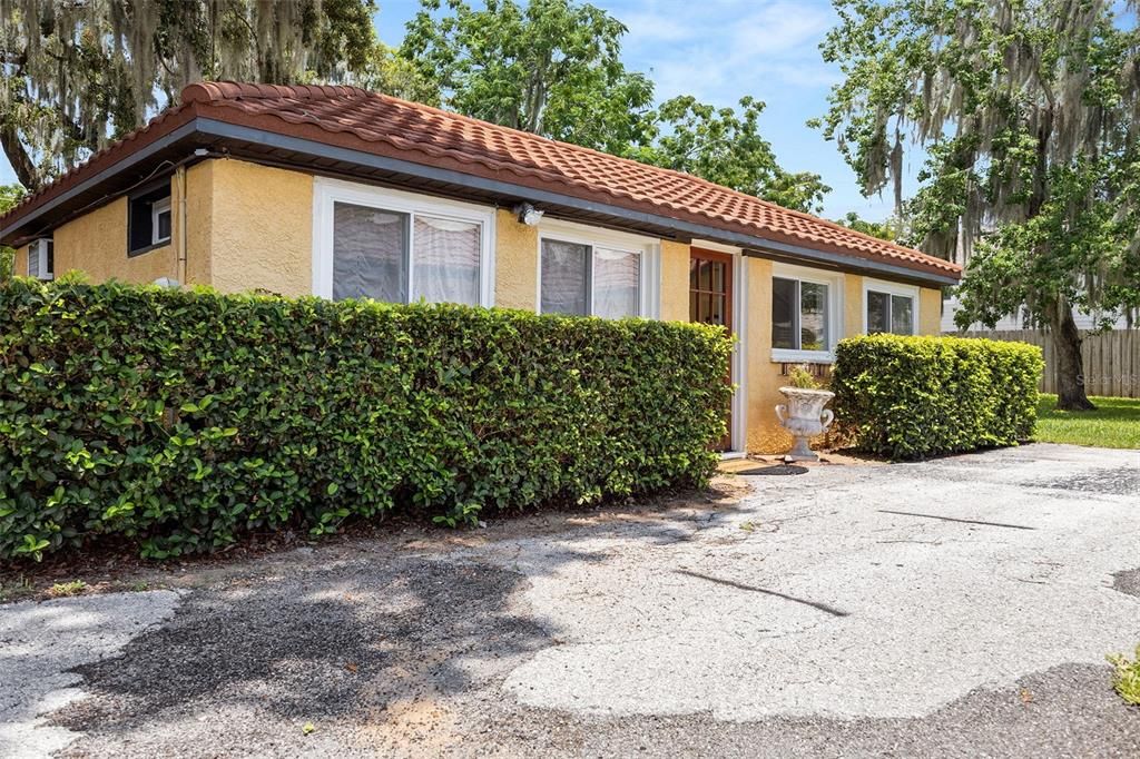 Active With Contract: $624,900 (4 beds, 2 baths, 2400 Square Feet)