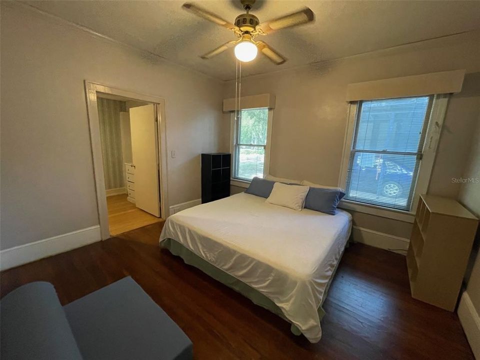 For Sale: $525,000 (3 beds, 1 baths, 1322 Square Feet)