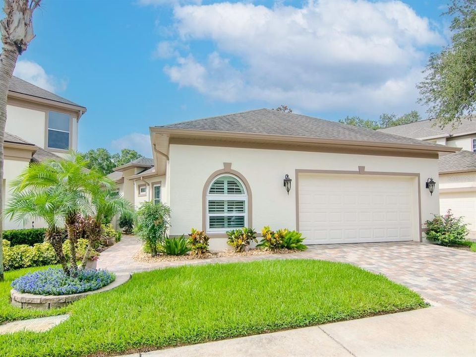 Active With Contract: $400,000 (3 beds, 2 baths, 1580 Square Feet)