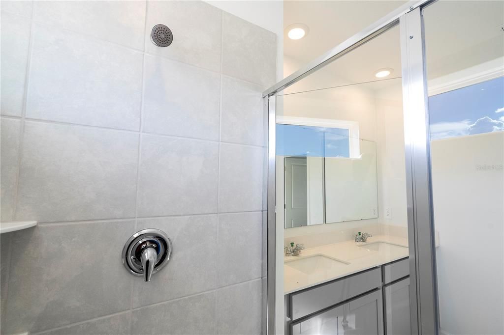 Active With Contract: $2,450 (3 beds, 2 baths, 1873 Square Feet)