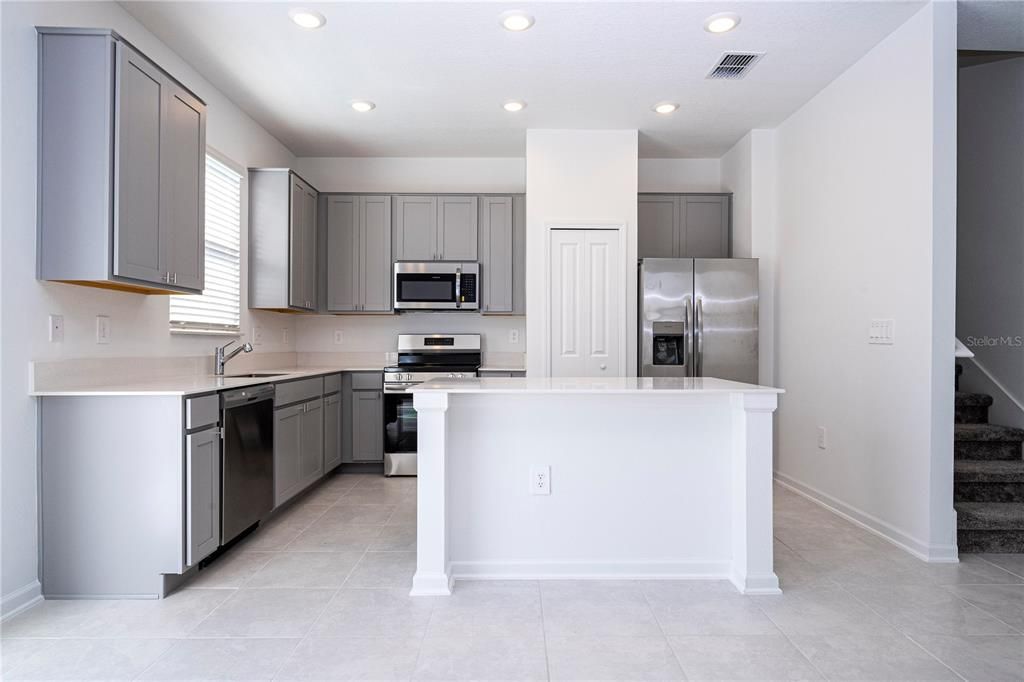 Active With Contract: $2,450 (3 beds, 2 baths, 1873 Square Feet)