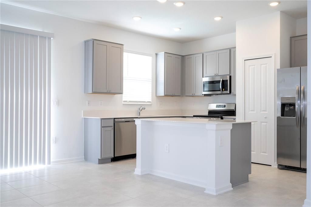 Active With Contract: $2,450 (3 beds, 2 baths, 1873 Square Feet)