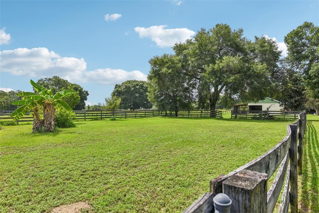 For Sale: $1,000,000 (5 beds, 5 baths, 3335 Square Feet)