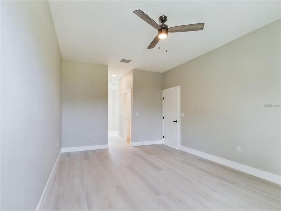 Active With Contract: $289,000 (4 beds, 2 baths, 1668 Square Feet)