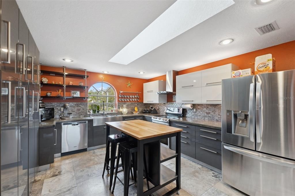 Active With Contract: $1,249,000 (3 beds, 3 baths, 3234 Square Feet)