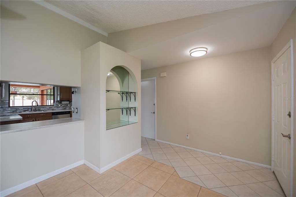 For Sale: $335,000 (2 beds, 2 baths, 1348 Square Feet)