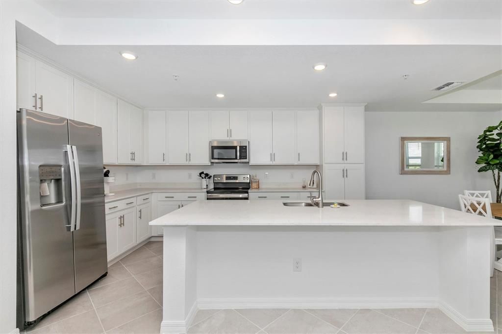 Kitchen with Large Island 2