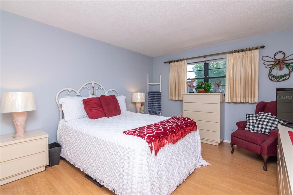 Spacious guest bedroom