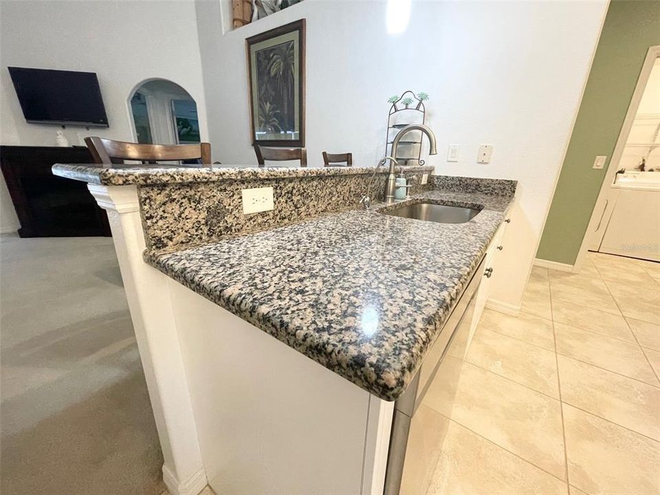 En Venta: $399,999 (3 camas, 2 baños, 1365 Pies cuadrados)