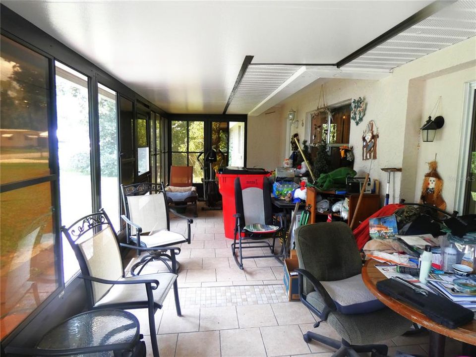 En Venta: $325,000 (3 camas, 2 baños, 1403 Pies cuadrados)