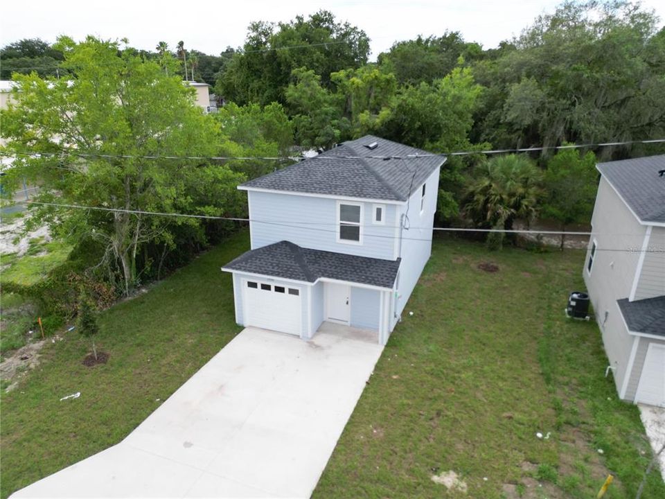 Active With Contract: $244,900 (3 beds, 2 baths, 1077 Square Feet)