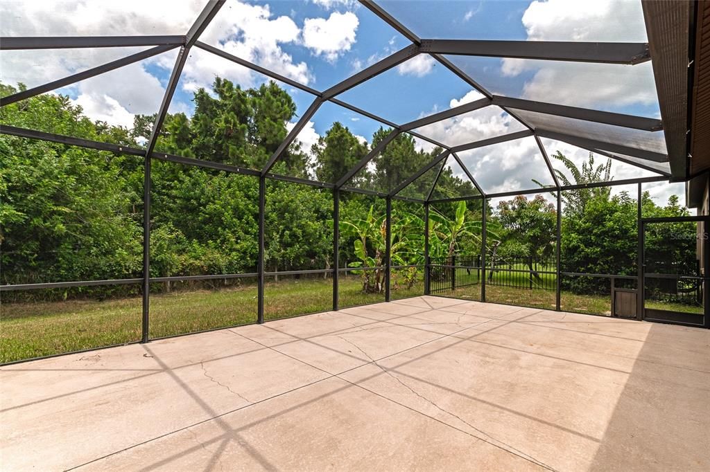 30x20 screened patio