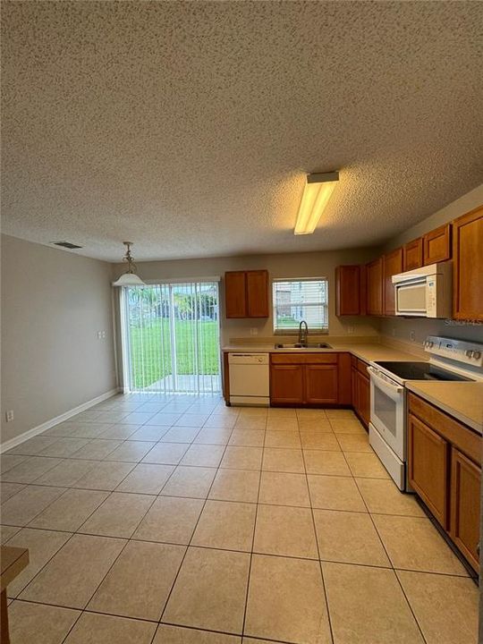 Active With Contract: $2,895 (5 beds, 3 baths, 2767 Square Feet)