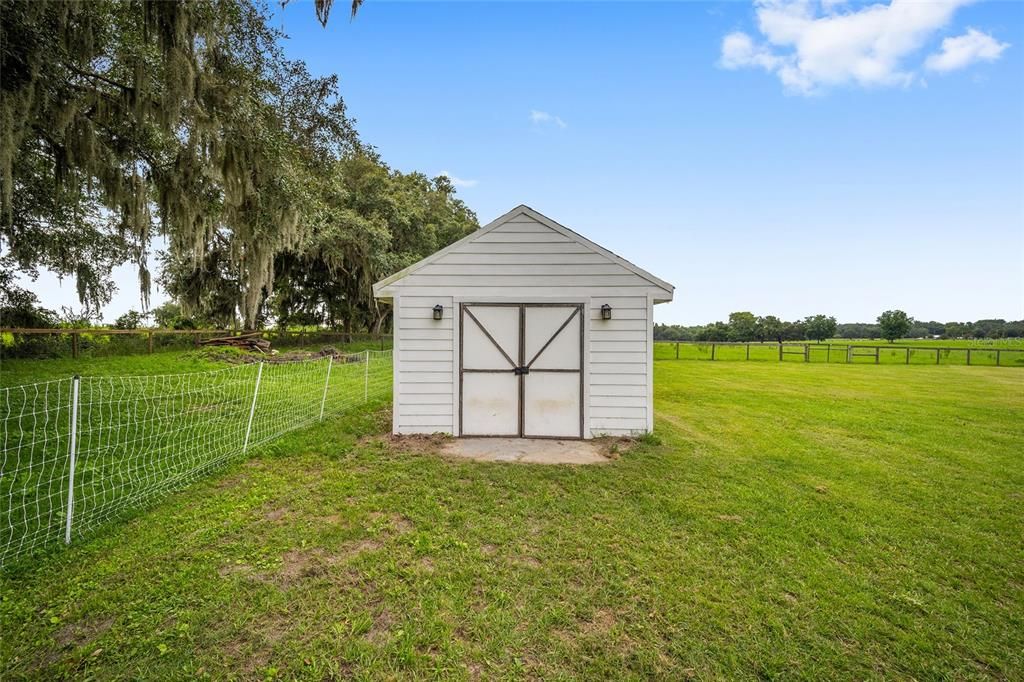 For Sale: $799,000 (3 beds, 2 baths, 1657 Square Feet)