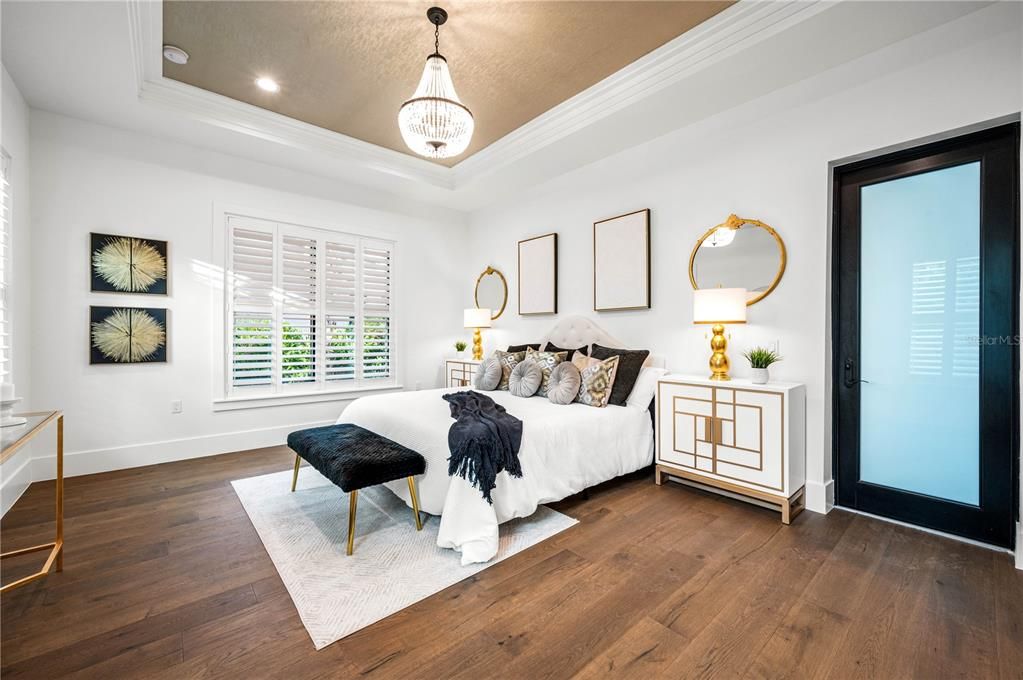 Active With Contract: $4,000,000 (4 beds, 4 baths, 3613 Square Feet)