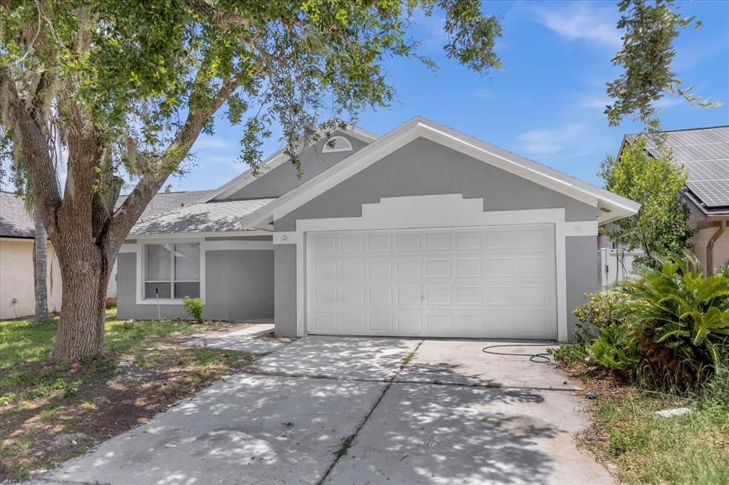 Active With Contract: $434,900 (3 beds, 2 baths, 1766 Square Feet)