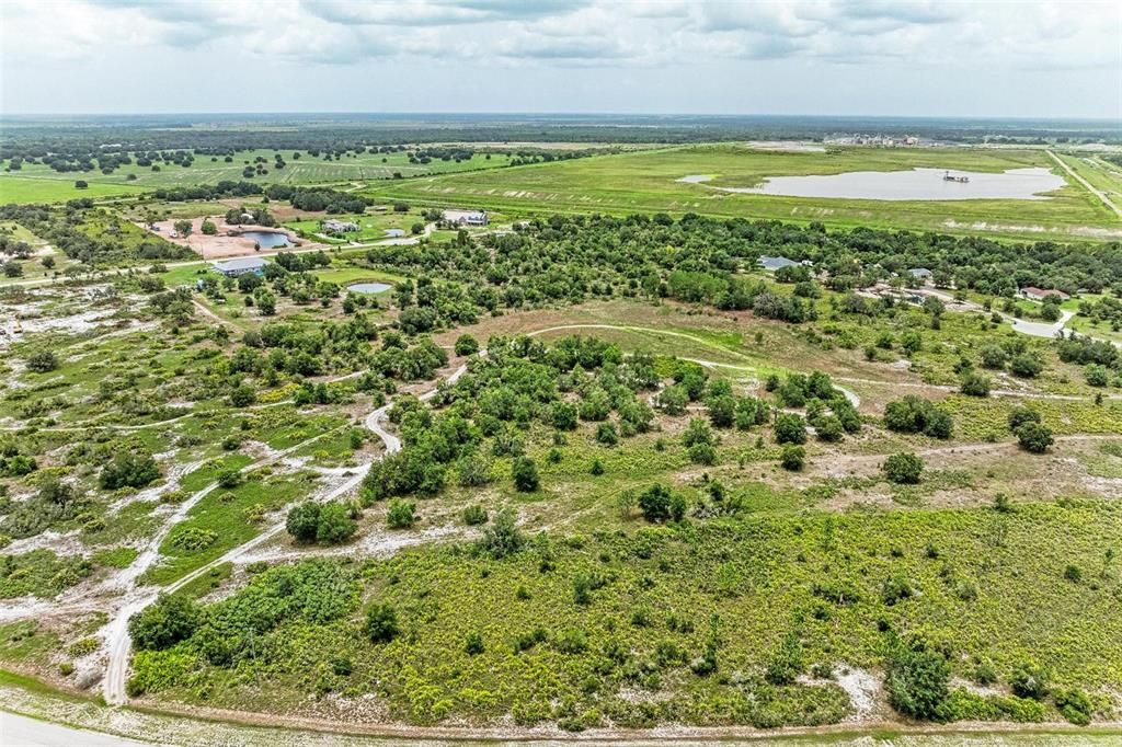 На продажу: $200,000 (5.95 acres)