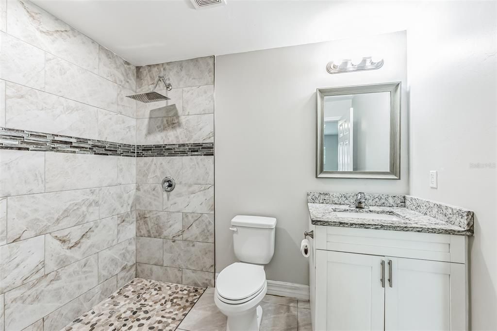 For Sale: $299,900 (3 beds, 2 baths, 1272 Square Feet)