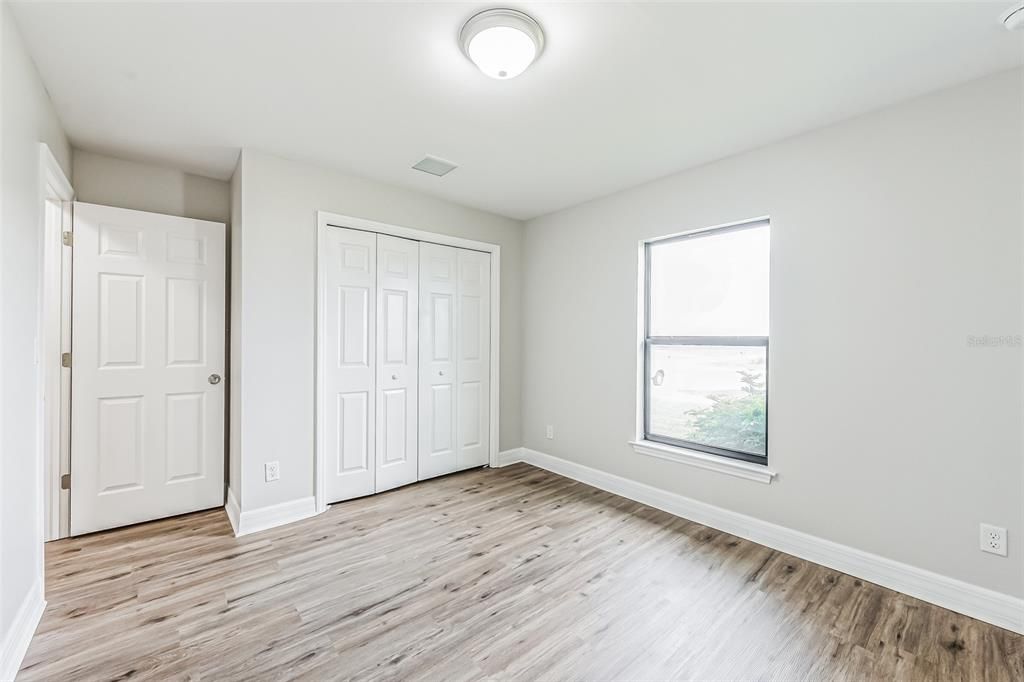 For Sale: $299,900 (3 beds, 2 baths, 1272 Square Feet)