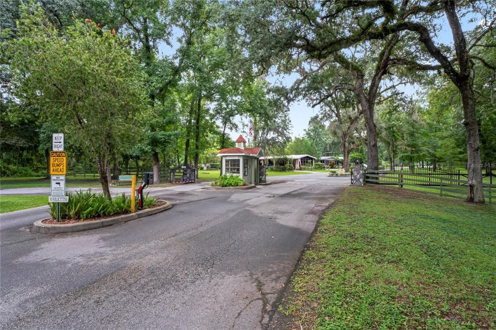 Active With Contract: $239,999 (3 beds, 2 baths, 1860 Square Feet)