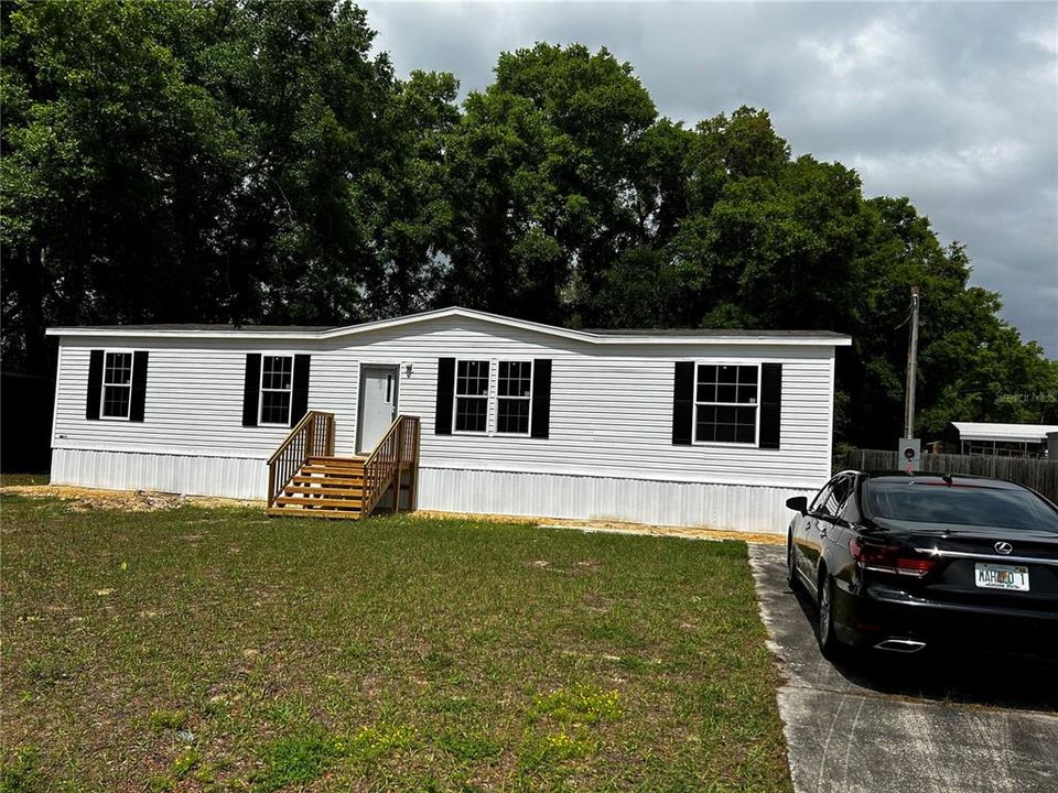 For Sale: $239,900 (4 beds, 2 baths, 1493 Square Feet)