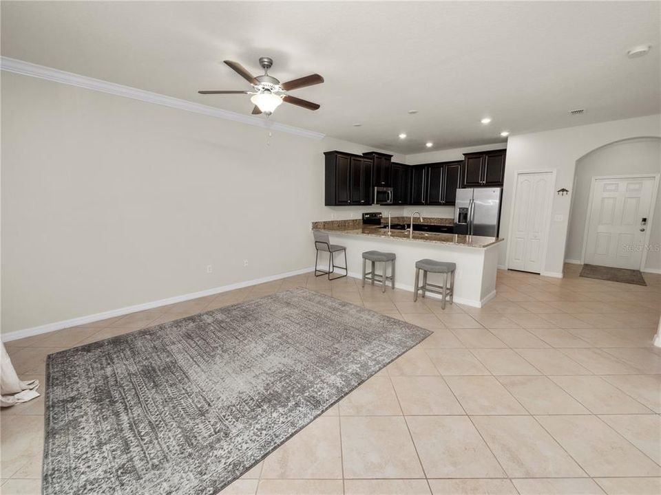 For Sale: $258,900 (2 beds, 2 baths, 1311 Square Feet)