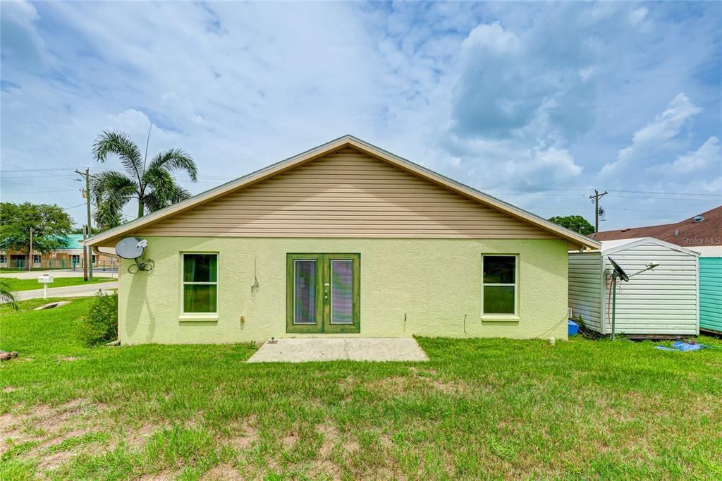 For Sale: $340,000 (3 beds, 2 baths, 1162 Square Feet)