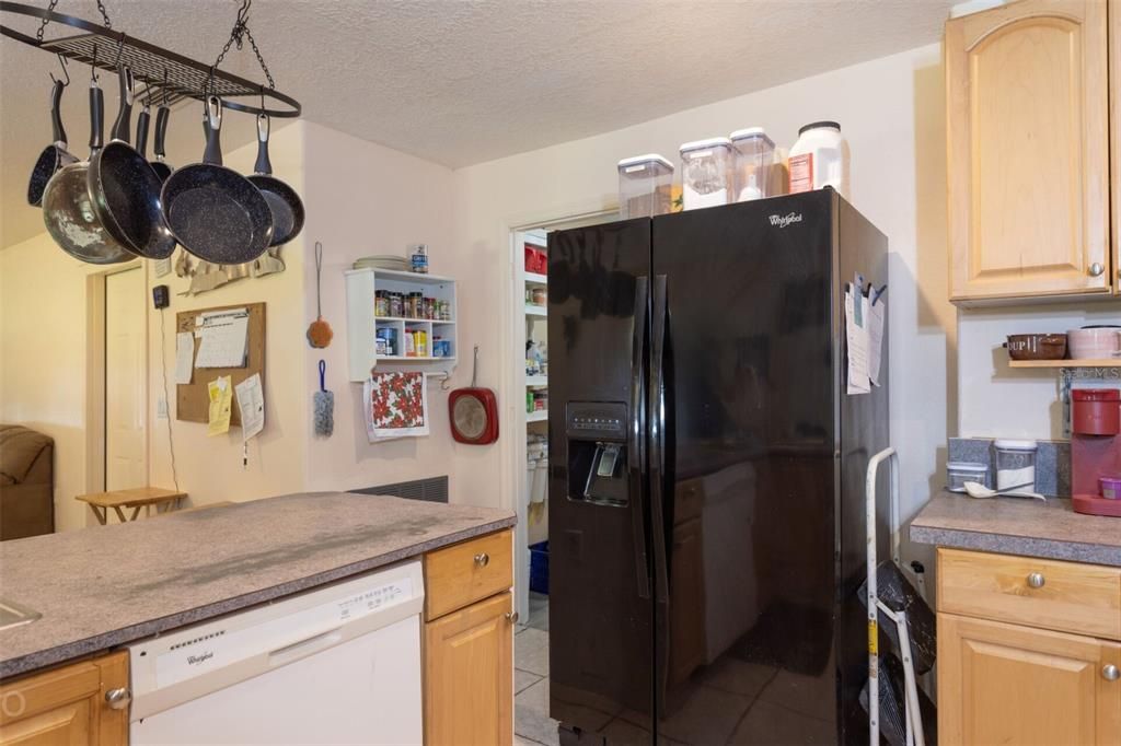 For Sale: $359,900 (3 beds, 2 baths, 1744 Square Feet)