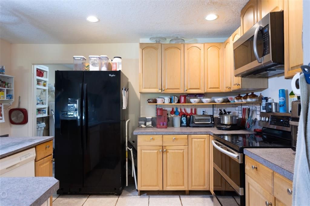 For Sale: $359,900 (3 beds, 2 baths, 1744 Square Feet)