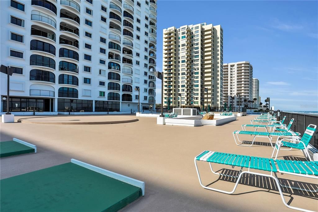 Active With Contract: $470,000 (2 beds, 2 baths, 1700 Square Feet)