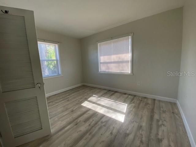 For Sale: $319,000 (2 beds, 1 baths, 858 Square Feet)