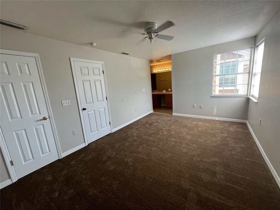 For Rent: $1,825 (3 beds, 2 baths, 1811 Square Feet)
