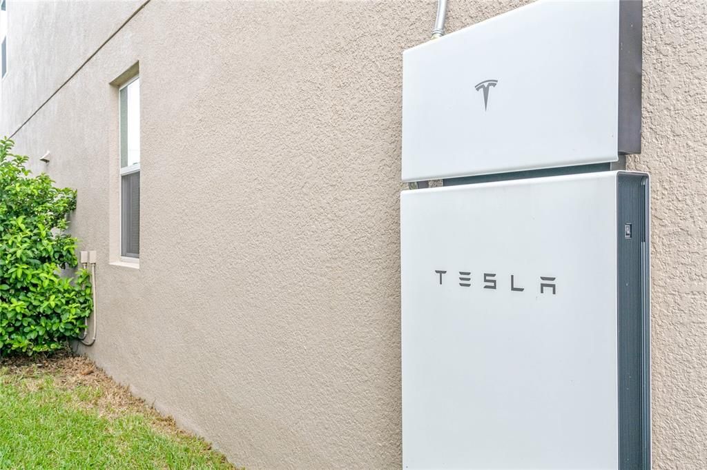 Backup Tesla Battery 11.45KWH