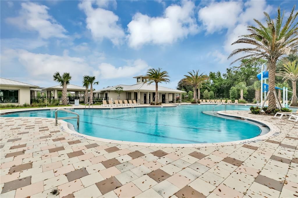 Active With Contract: $464,145 (4 beds, 3 baths, 2139 Square Feet)