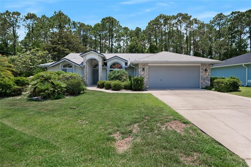 Recently Sold: $400,000 (3 beds, 2 baths, 2018 Square Feet)