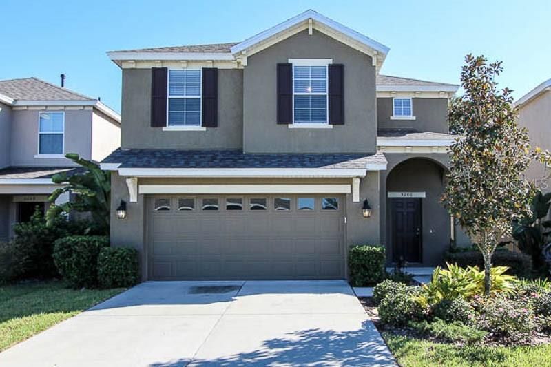 Recientemente alquilado: $2,700 (4 camas, 2 baños, 2159 Pies cuadrados)