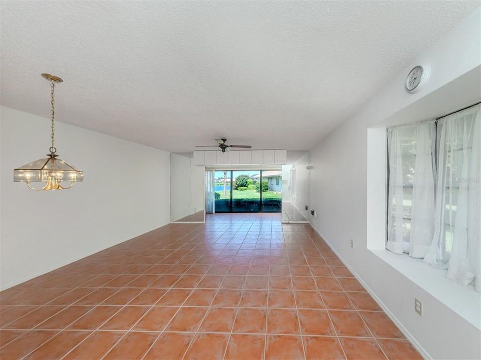 Dining area, living room