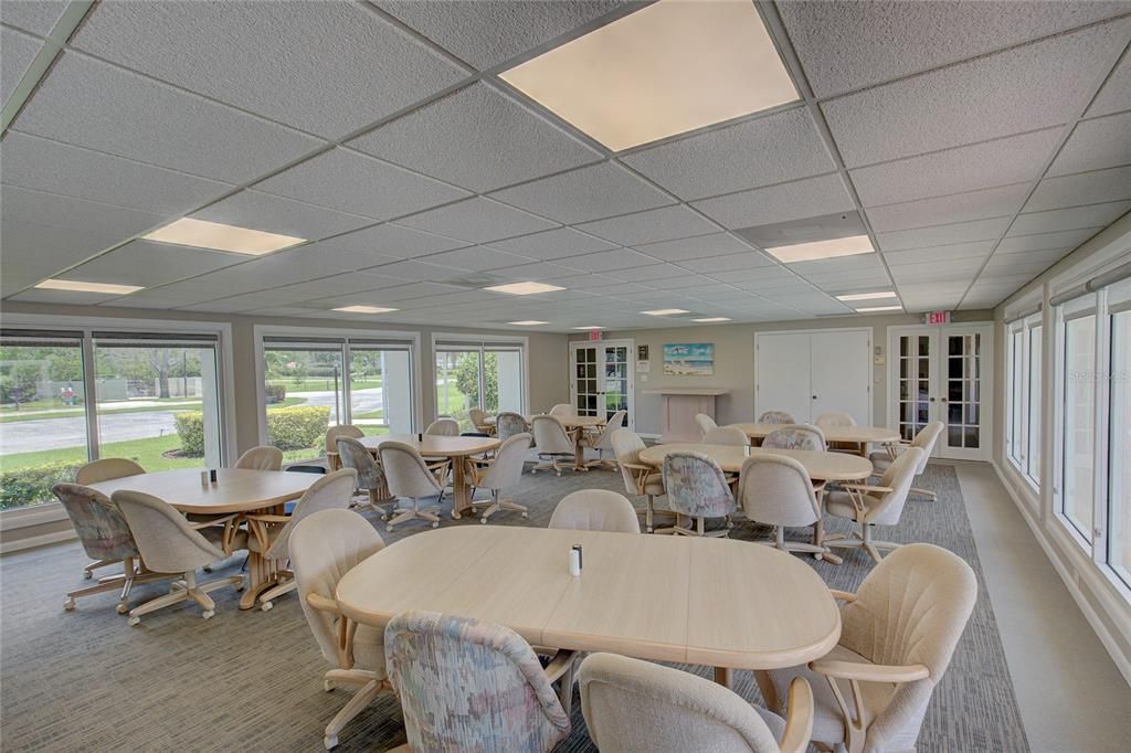 Active With Contract: $170,000 (1 beds, 2 baths, 968 Square Feet)