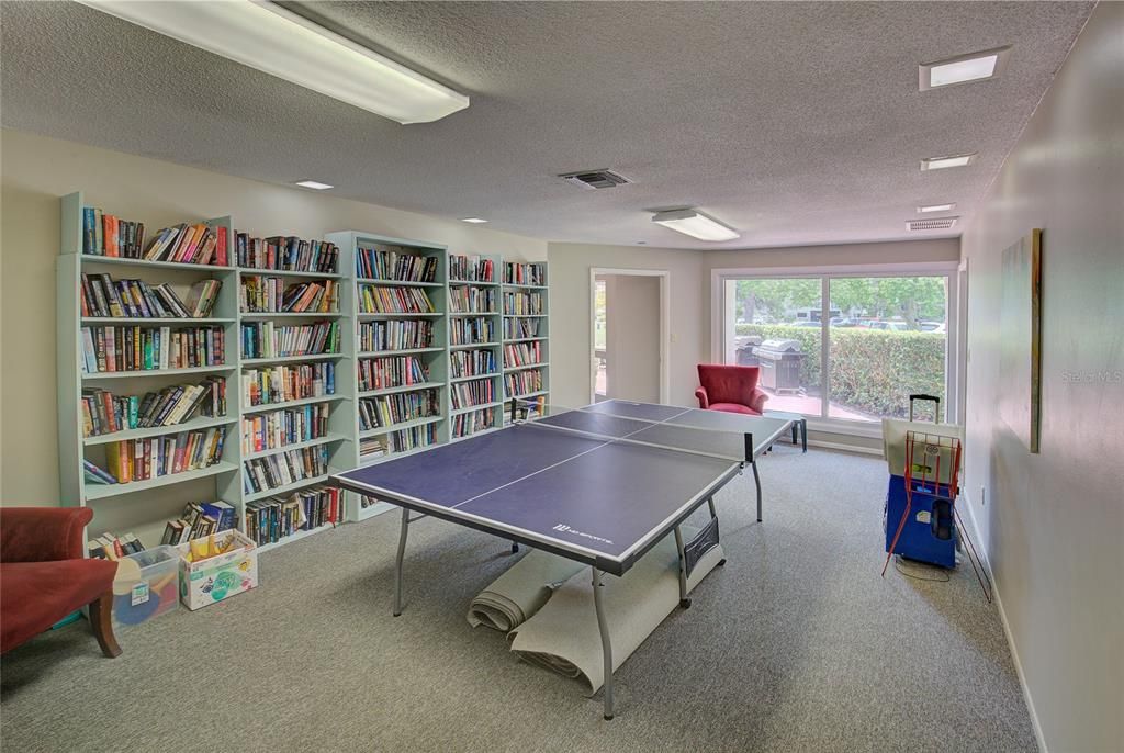 Active With Contract: $170,000 (1 beds, 2 baths, 968 Square Feet)