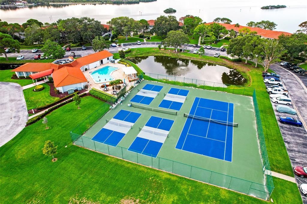 Active With Contract: $170,000 (1 beds, 2 baths, 968 Square Feet)