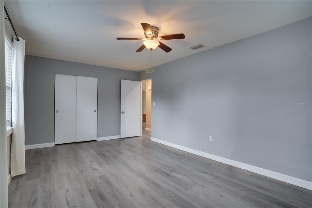 For Sale: $395,000 (2 beds, 1 baths, 1080 Square Feet)