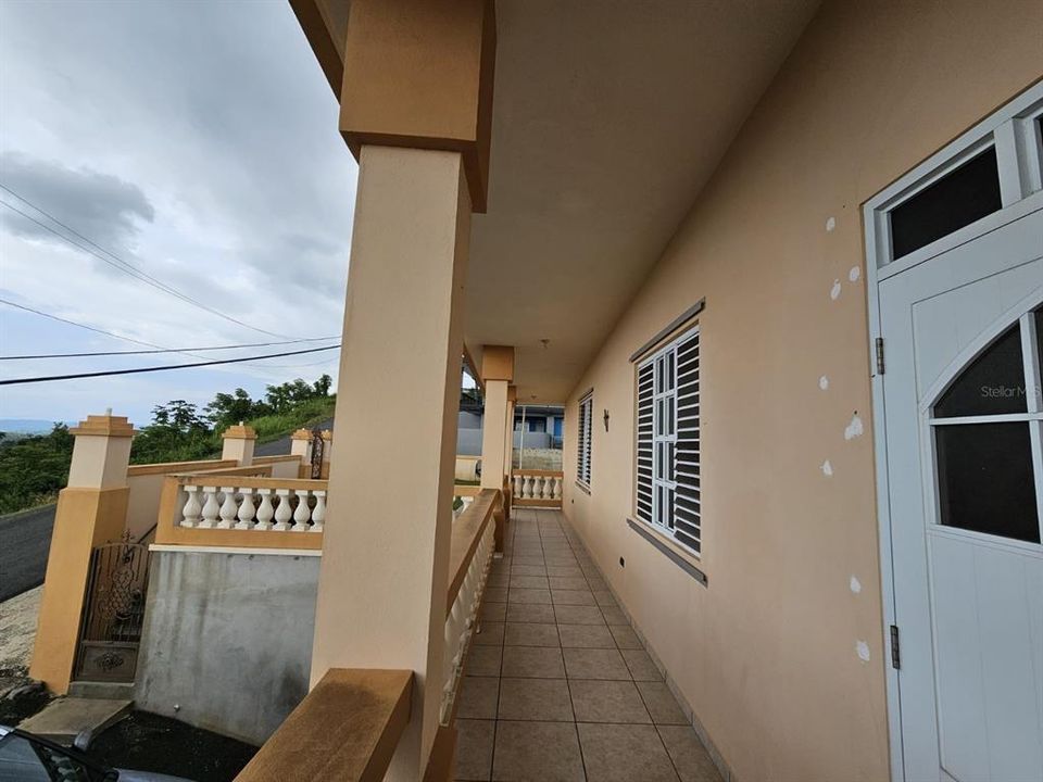 En Venta: $425,000 (3 camas, 2 baños, 3439 Pies cuadrados)