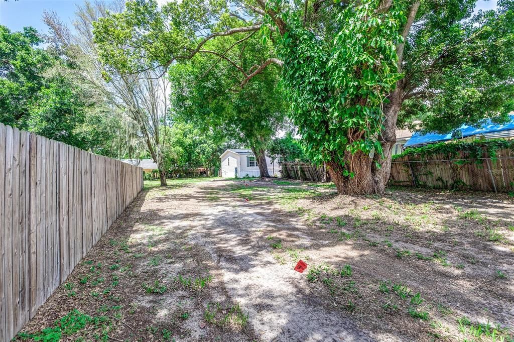 Active With Contract: $231,000 (3 beds, 2 baths, 1344 Square Feet)